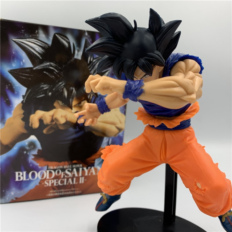 Goku Battle Pose Figure 20cm